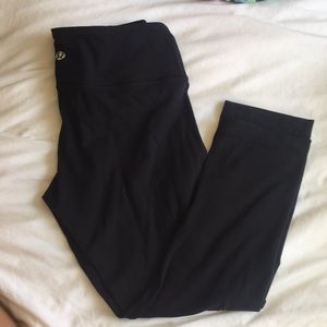 Lulu Lemon Wunder Under Extra Crop Pants!
